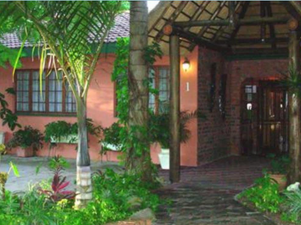 Maputaland Guest House Saint Lucia Estuary Екстериор снимка